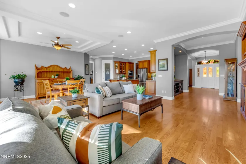 6970 Island Queen, Sparks, Nevada 89436, 3 Bedrooms Bedrooms, ,3 BathroomsBathrooms,Residential,Residential,Island Queen,250057647