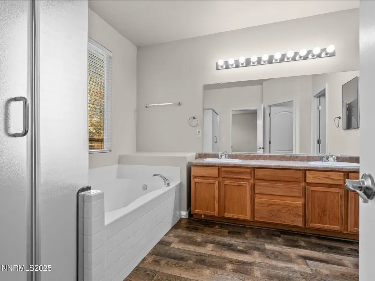 10873 Rushing Flume, Reno, Nevada 89521, 4 Bedrooms Bedrooms, ,3 BathroomsBathrooms,Residential,Residential,Rushing Flume,250058438