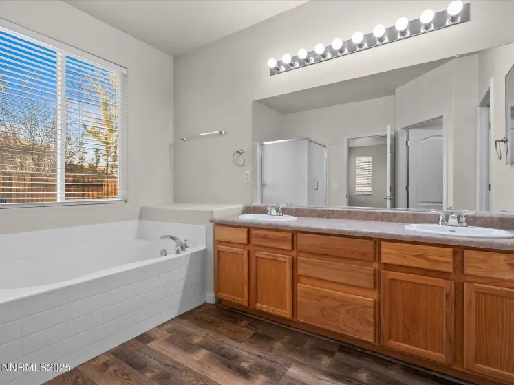 10873 Rushing Flume, Reno, Nevada 89521, 4 Bedrooms Bedrooms, ,3 BathroomsBathrooms,Residential,Residential,Rushing Flume,250058438