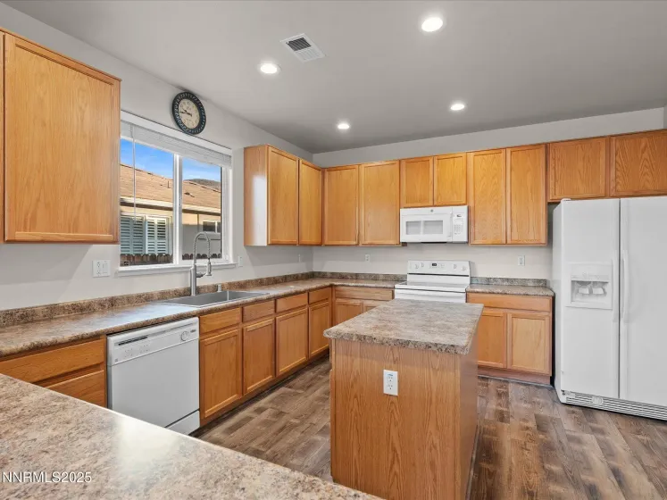 10873 Rushing Flume, Reno, Nevada 89521, 4 Bedrooms Bedrooms, ,3 BathroomsBathrooms,Residential,Residential,Rushing Flume,250058438