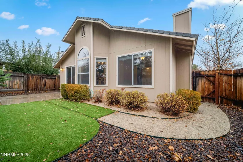 1146 Ambassador, Reno, Nevada 89523, 2 Bedrooms Bedrooms, ,2 BathroomsBathrooms,Residential,Residential,Ambassador,250058401