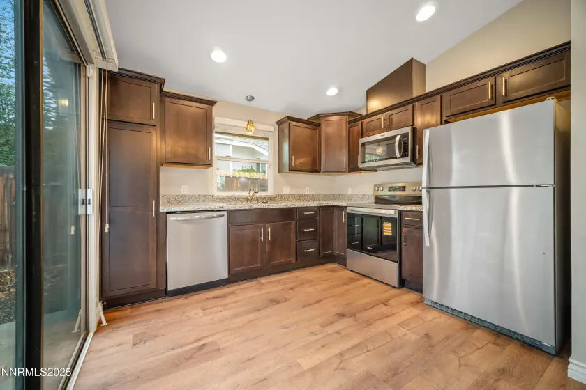 1146 Ambassador, Reno, Nevada 89523, 2 Bedrooms Bedrooms, ,2 BathroomsBathrooms,Residential,Residential,Ambassador,250058401