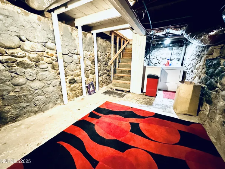 768 Holcomb, Reno, Nevada 89502, 2 Bedrooms Bedrooms, ,1 BathroomBathrooms,Residential,Residential,Holcomb,250058403