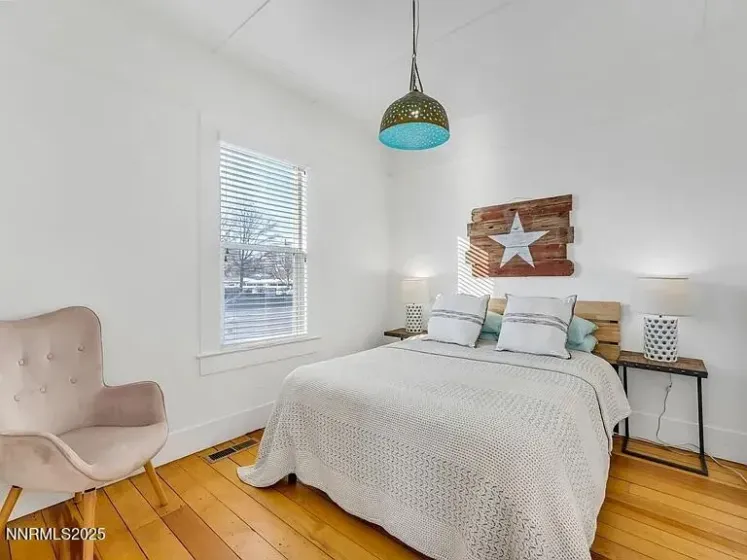 768 Holcomb, Reno, Nevada 89502, 2 Bedrooms Bedrooms, ,1 BathroomBathrooms,Residential,Residential,Holcomb,250058403