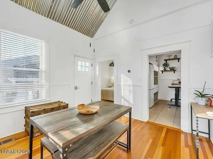 768 Holcomb, Reno, Nevada 89502, 2 Bedrooms Bedrooms, ,1 BathroomBathrooms,Residential,Residential,Holcomb,250058403