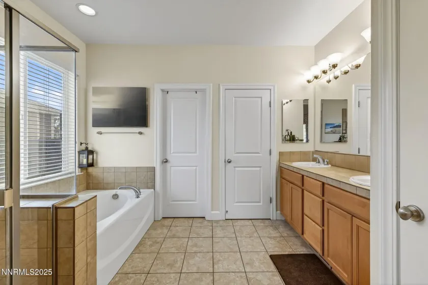 1226 Lasso, Gardnerville, Nevada 89410, 4 Bedrooms Bedrooms, ,3 BathroomsBathrooms,Residential,Residential,Lasso,250058404