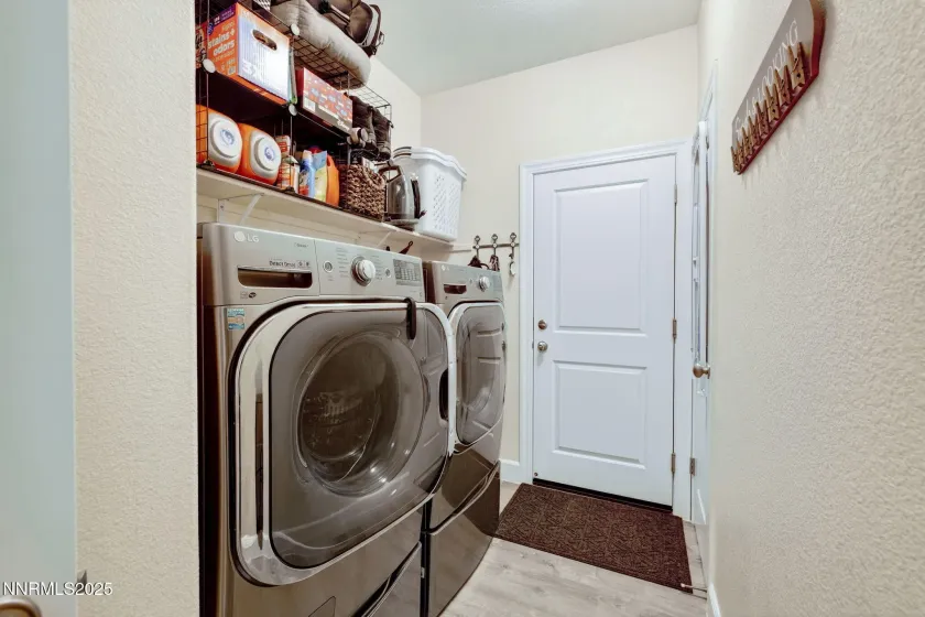 1226 Lasso, Gardnerville, Nevada 89410, 4 Bedrooms Bedrooms, ,3 BathroomsBathrooms,Residential,Residential,Lasso,250058404