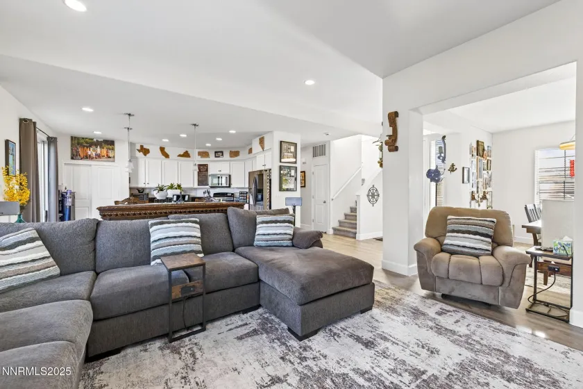 1226 Lasso, Gardnerville, Nevada 89410, 4 Bedrooms Bedrooms, ,3 BathroomsBathrooms,Residential,Residential,Lasso,250058404