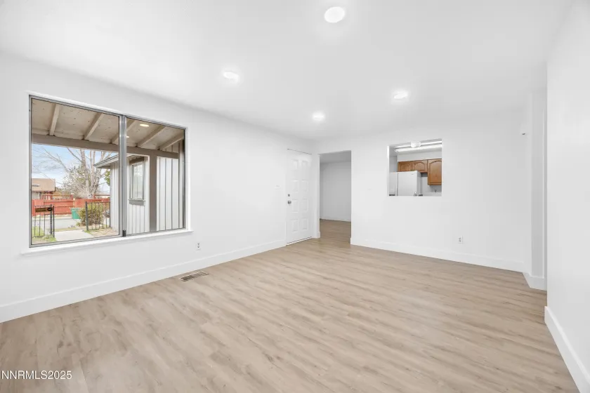 6790 Peppermint, Reno, Nevada 89506, 3 Bedrooms Bedrooms, ,2 BathroomsBathrooms,Residential,Residential,Peppermint,250058408