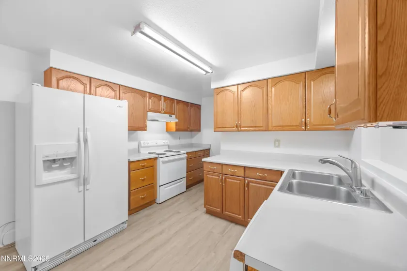 6790 Peppermint, Reno, Nevada 89506, 3 Bedrooms Bedrooms, ,2 BathroomsBathrooms,Residential,Residential,Peppermint,250058408