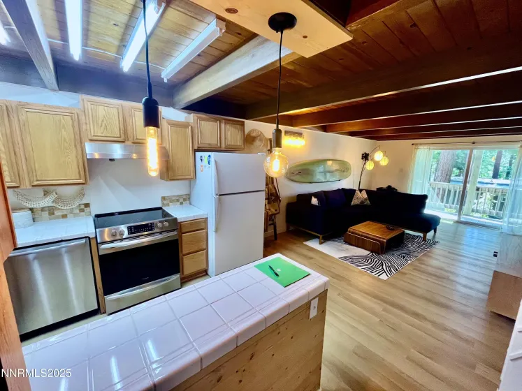 801 Northwood, Incline Village, Nevada 89451, 2 Bedrooms Bedrooms, ,2 BathroomsBathrooms,Residential,Residential,Northwood,250058412