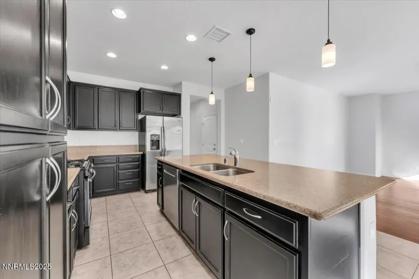 1960 Half Dome, Reno, Nevada 89521, 3 Bedrooms Bedrooms, ,3 BathroomsBathrooms,Residential,Residential,Half Dome,250058413