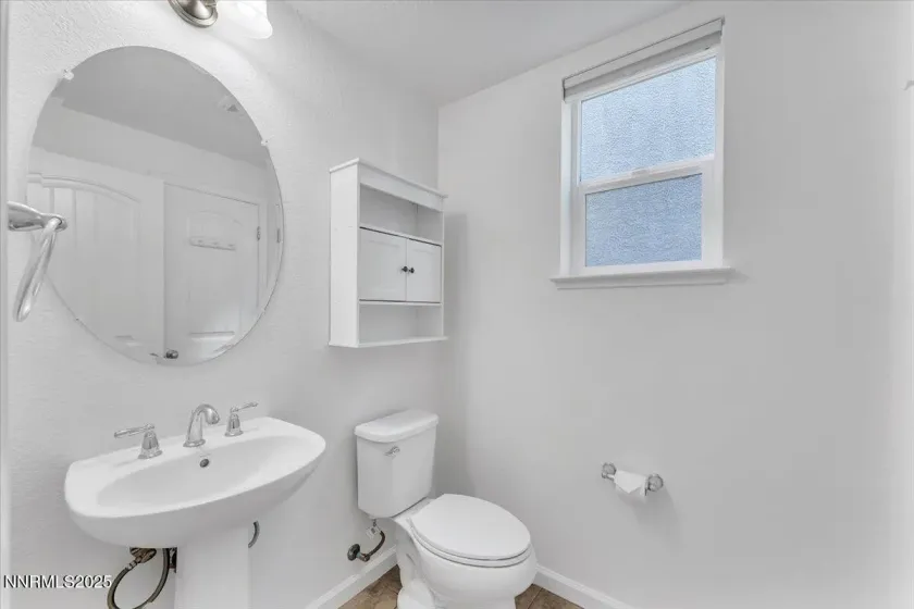 1960 Half Dome, Reno, Nevada 89521, 3 Bedrooms Bedrooms, ,3 BathroomsBathrooms,Residential,Residential,Half Dome,250058413