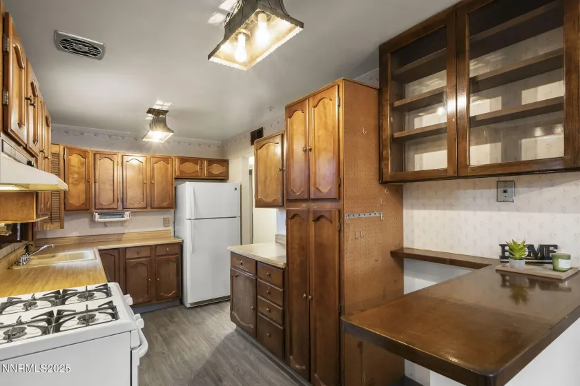 1675 Auburn, Reno, Nevada 89502, 3 Bedrooms Bedrooms, ,2 BathroomsBathrooms,Residential,Residential,Auburn,250058415