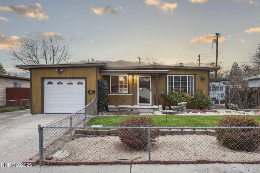 1675 Auburn, Reno, Nevada 89502, 3 Bedrooms Bedrooms, ,2 BathroomsBathrooms,Residential,Residential,Auburn,250058415