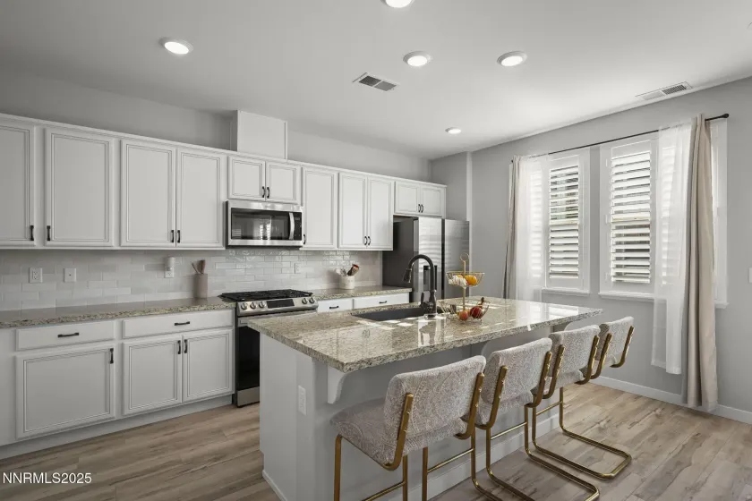 7181 Mustengo, Reno, Nevada 89506, 4 Bedrooms Bedrooms, ,3 BathroomsBathrooms,Residential,Residential,Mustengo,250058417