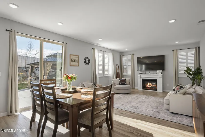 7181 Mustengo, Reno, Nevada 89506, 4 Bedrooms Bedrooms, ,3 BathroomsBathrooms,Residential,Residential,Mustengo,250058417