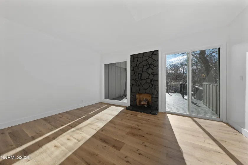 1340 Jones, Reno, Nevada 89503, 2 Bedrooms Bedrooms, ,3 BathroomsBathrooms,Residential,Residential,Jones,250058418