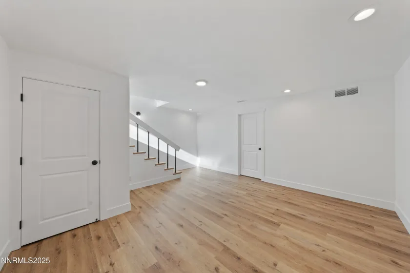 1340 Jones, Reno, Nevada 89503, 2 Bedrooms Bedrooms, ,3 BathroomsBathrooms,Residential,Residential,Jones,250058418