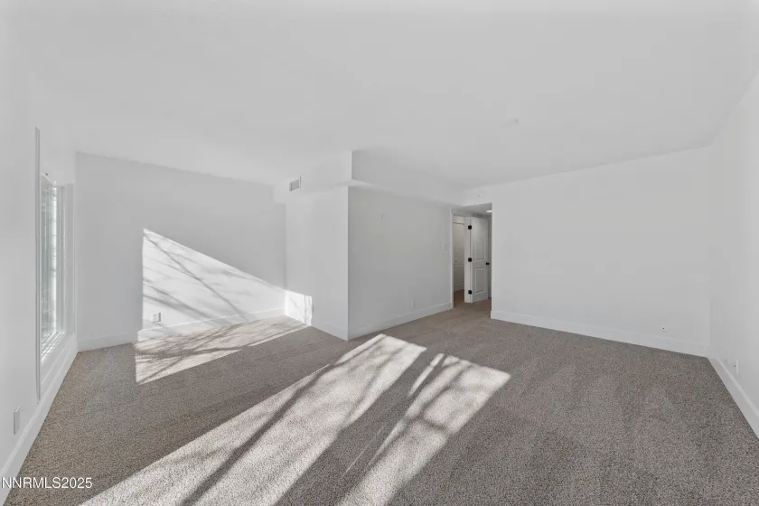 1340 Jones, Reno, Nevada 89503, 2 Bedrooms Bedrooms, ,3 BathroomsBathrooms,Residential,Residential,Jones,250058418