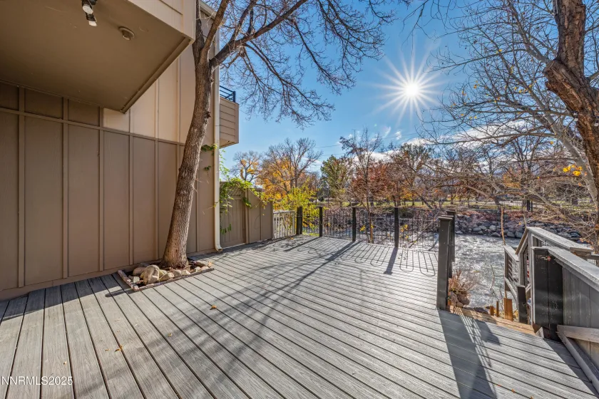 1340 Jones, Reno, Nevada 89503, 2 Bedrooms Bedrooms, ,3 BathroomsBathrooms,Residential,Residential,Jones,250058418