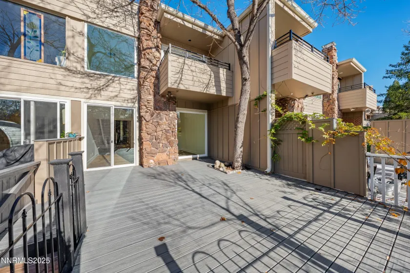 1340 Jones, Reno, Nevada 89503, 2 Bedrooms Bedrooms, ,3 BathroomsBathrooms,Residential,Residential,Jones,250058418