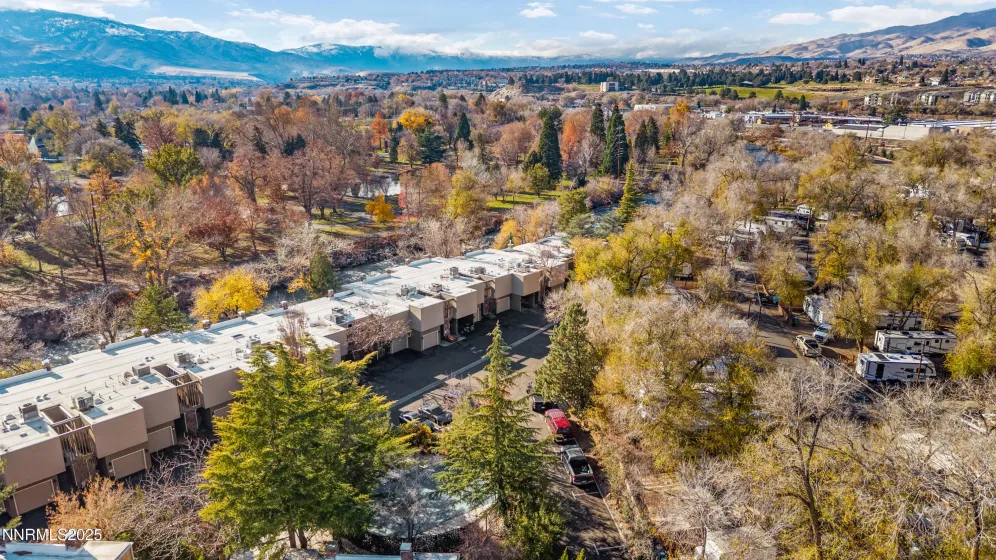 1340 Jones, Reno, Nevada 89503, 2 Bedrooms Bedrooms, ,3 BathroomsBathrooms,Residential,Residential,Jones,250058418