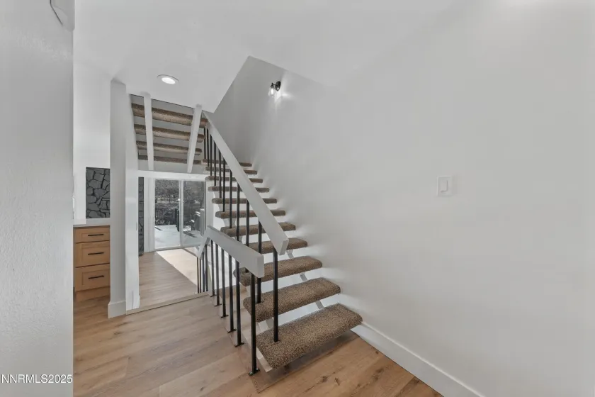 1340 Jones, Reno, Nevada 89503, 2 Bedrooms Bedrooms, ,3 BathroomsBathrooms,Residential,Residential,Jones,250058418