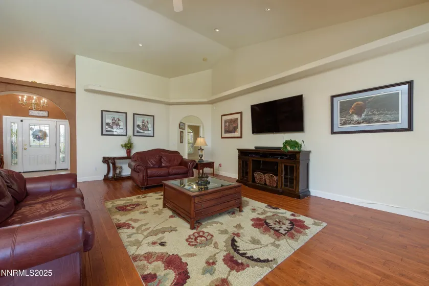 1572 Sawmill, Gardnerville, Nevada 89410, 3 Bedrooms Bedrooms, ,3 BathroomsBathrooms,Residential,Residential,Sawmill,250058419