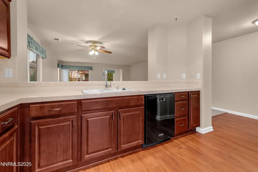 2070 Avella, Sparks, Nevada 89434, 2 Bedrooms Bedrooms, ,2 BathroomsBathrooms,Residential,Residential,Avella,250058420