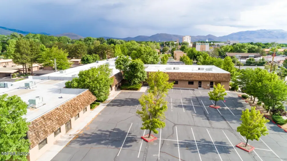 1340 Curry, Carson City, Nevada 89703, ,Commercial Sale,Residential,Curry,250058421