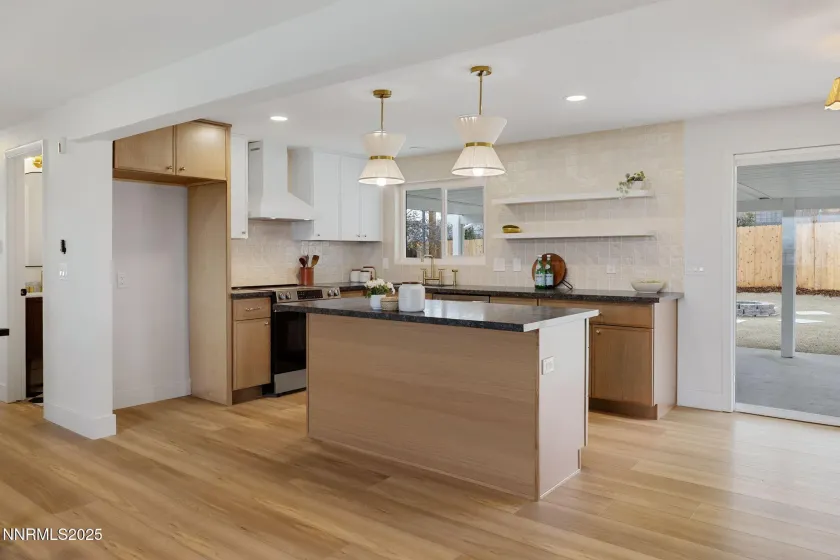 575 Northstar, Reno, Nevada 89503, 4 Bedrooms Bedrooms, ,3 BathroomsBathrooms,Residential,Residential,Northstar,250058427