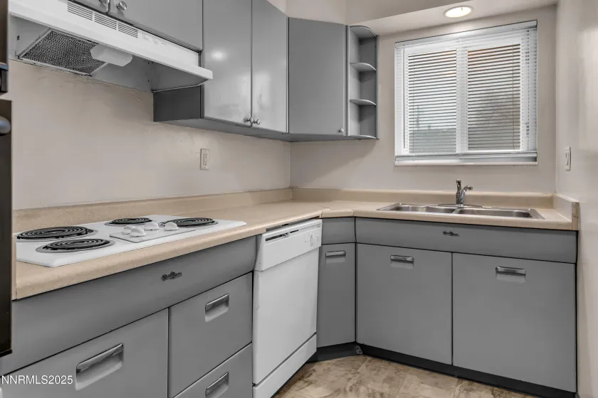 234 18th, Sparks, Nevada 89431, ,Residential Income,Residential,18th,250058430