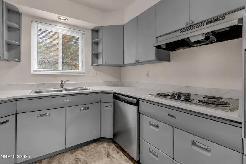 234 18th, Sparks, Nevada 89431, ,Residential Income,Residential,18th,250058430