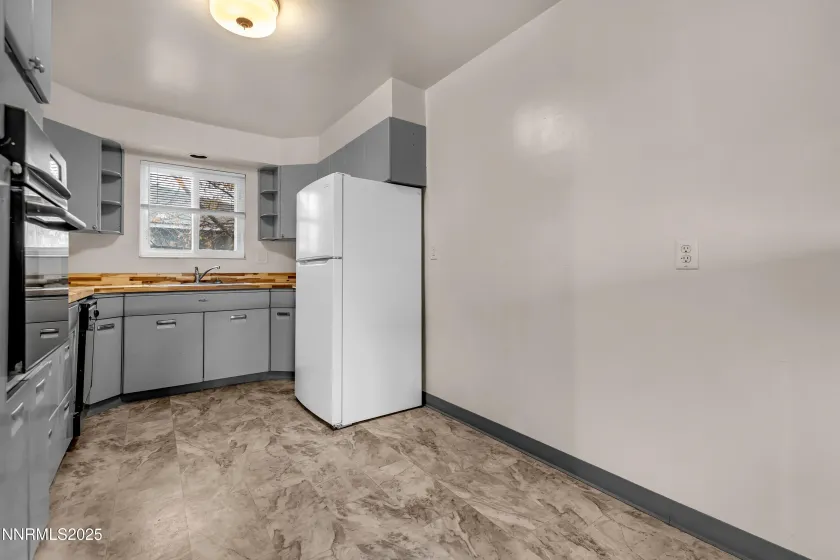 234 18th, Sparks, Nevada 89431, ,Residential Income,Residential,18th,250058430