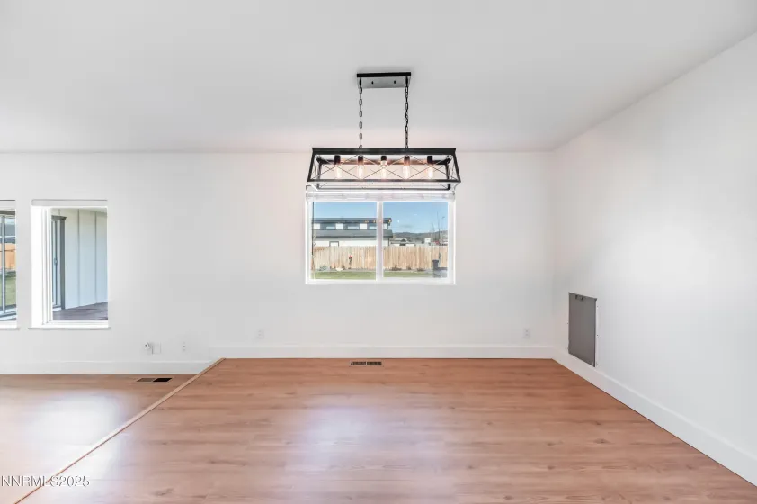 11675 Heartpine, Reno, Nevada 89506, 3 Bedrooms Bedrooms, ,2 BathroomsBathrooms,Residential,Residential,Heartpine,250058428