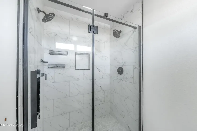 11675 Heartpine, Reno, Nevada 89506, 3 Bedrooms Bedrooms, ,2 BathroomsBathrooms,Residential,Residential,Heartpine,250058428