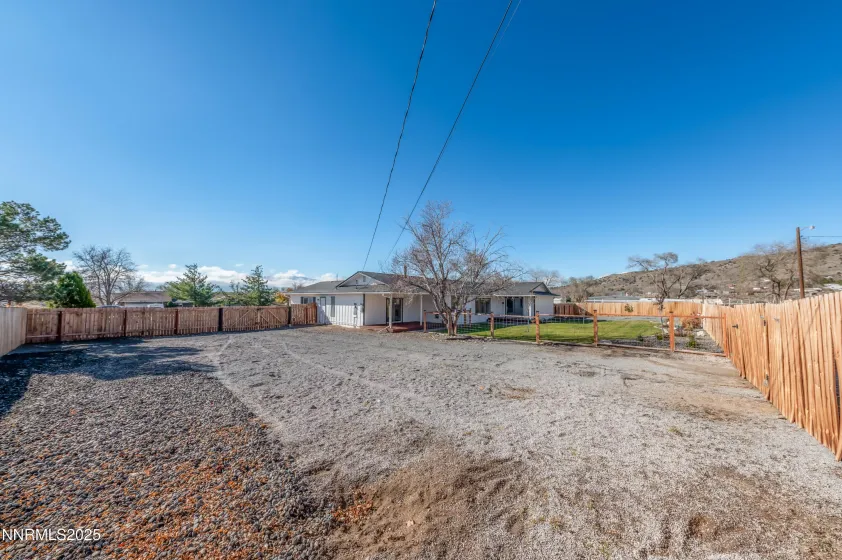 11675 Heartpine, Reno, Nevada 89506, 3 Bedrooms Bedrooms, ,2 BathroomsBathrooms,Residential,Residential,Heartpine,250058428