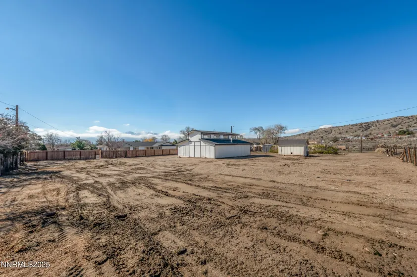 11675 Heartpine, Reno, Nevada 89506, 3 Bedrooms Bedrooms, ,2 BathroomsBathrooms,Residential,Residential,Heartpine,250058428