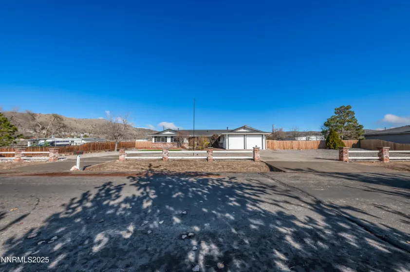 11675 Heartpine, Reno, Nevada 89506, 3 Bedrooms Bedrooms, ,2 BathroomsBathrooms,Residential,Residential,Heartpine,250058428