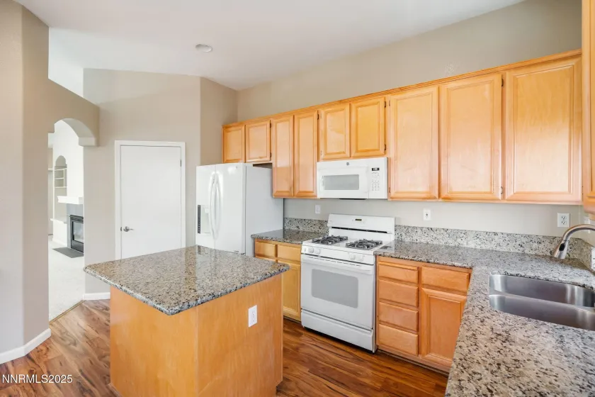 7311 Florentine, Sparks, Nevada 89436, 3 Bedrooms Bedrooms, ,2 BathroomsBathrooms,Residential,Residential,Florentine,250058431