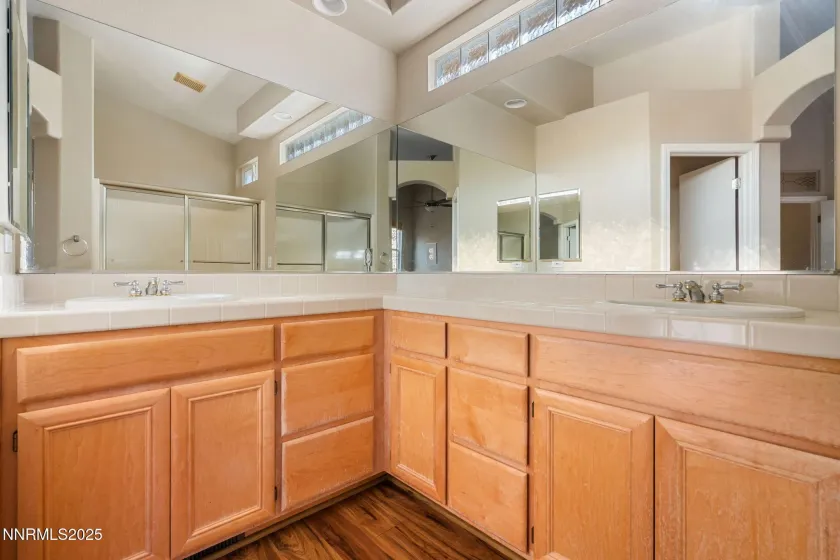 7311 Florentine, Sparks, Nevada 89436, 3 Bedrooms Bedrooms, ,2 BathroomsBathrooms,Residential,Residential,Florentine,250058431