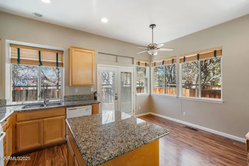 7311 Florentine, Sparks, Nevada 89436, 3 Bedrooms Bedrooms, ,2 BathroomsBathrooms,Residential,Residential,Florentine,250058431
