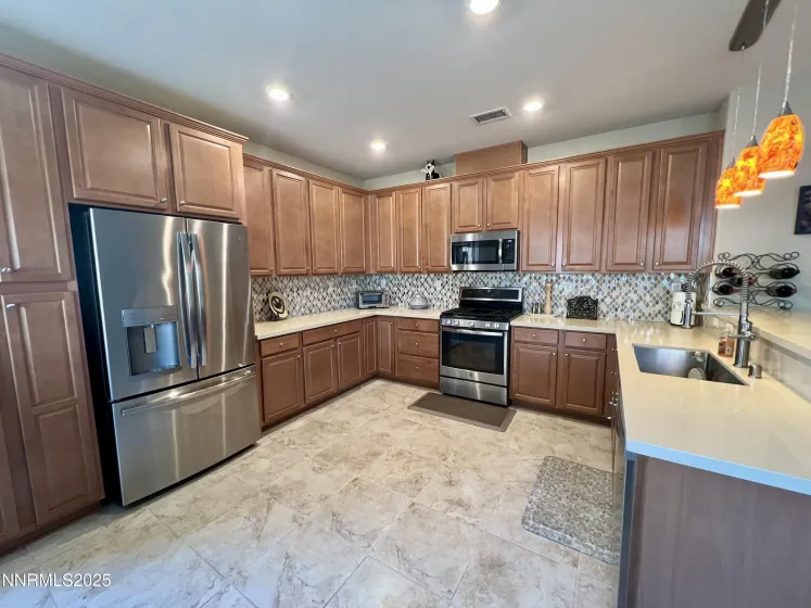 10340 Gold Mine, Reno, Nevada 89521, 4 Bedrooms Bedrooms, ,2 BathroomsBathrooms,Residential,Residential,Gold Mine,250058442