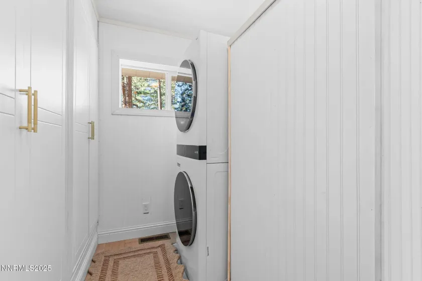 174 Hall, Stateline, Nevada 89449, 3 Bedrooms Bedrooms, ,2 BathroomsBathrooms,Residential,Residential,Hall,250058443