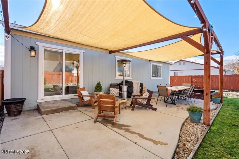 17675 Alexandria, Reno, Nevada 89508, 3 Bedrooms Bedrooms, ,2 BathroomsBathrooms,Residential,Residential,Alexandria,250058422