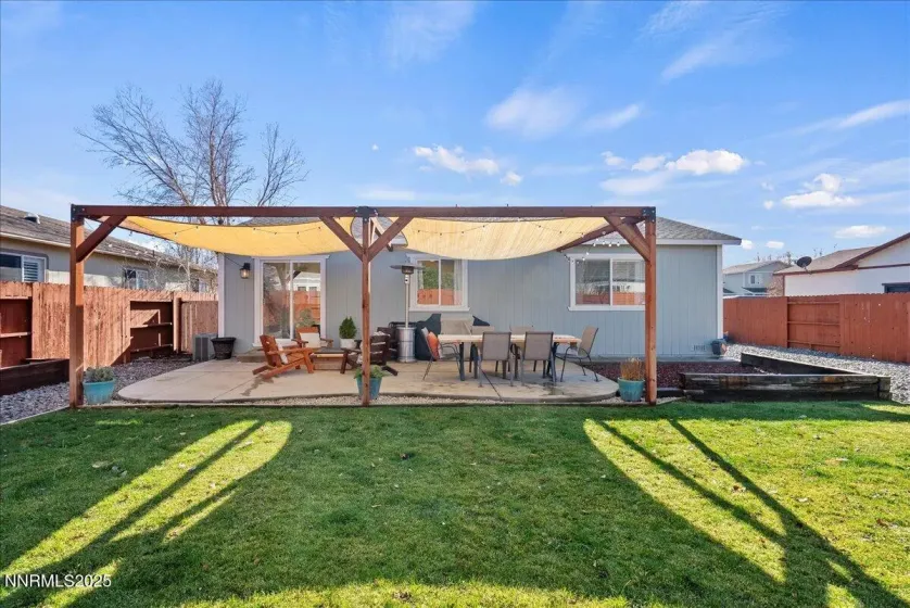 17675 Alexandria, Reno, Nevada 89508, 3 Bedrooms Bedrooms, ,2 BathroomsBathrooms,Residential,Residential,Alexandria,250058422