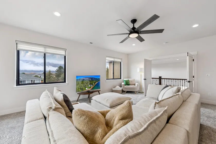 912 Holstein, Gardnerville, Nevada 89460, 4 Bedrooms Bedrooms, ,4 BathroomsBathrooms,Residential,Residential,Holstein,250058432