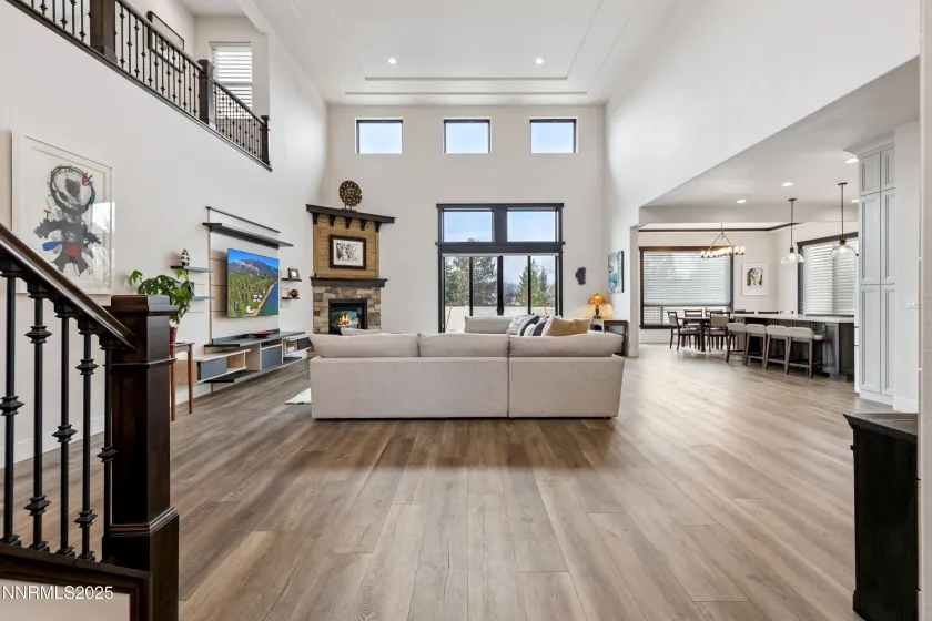 912 Holstein, Gardnerville, Nevada 89460, 4 Bedrooms Bedrooms, ,4 BathroomsBathrooms,Residential,Residential,Holstein,250058432