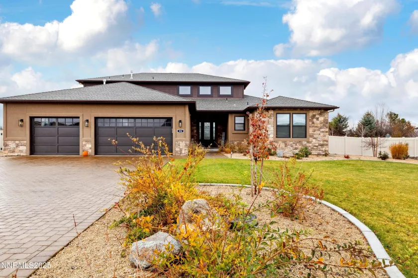 912 Holstein, Gardnerville, Nevada 89460, 4 Bedrooms Bedrooms, ,4 BathroomsBathrooms,Residential,Residential,Holstein,250058432